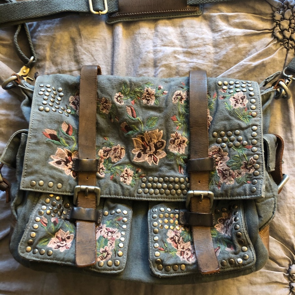 Free people bed of roses messenger bag
